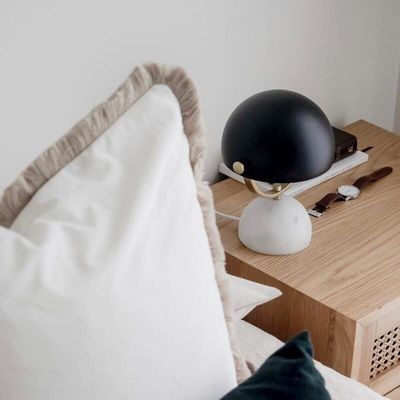 Unique Personalized Household Modern Table Lamp Baked Enamel Nordic Style Bedside Lamps