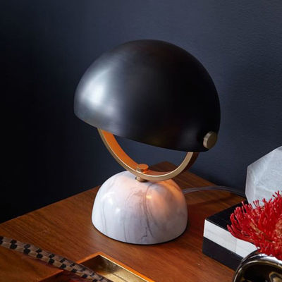 Unique Personalized Household Modern Table Lamp Baked Enamel Nordic Style Bedside Lamps
