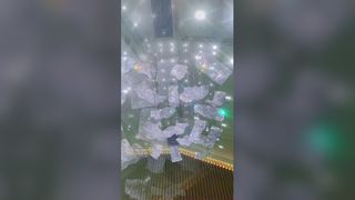 Maßgeschneiderte Hotel-Lobby, dekorative Glas-Pendelleuchte, moderne LED-Deckenleuchte