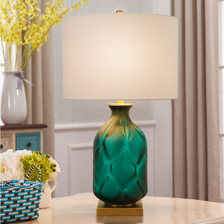 Changeable Color Green Ceramic Modern Table Lamps For Bedroom 500lm 550lm