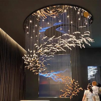 Maßgeschneiderte Designer Kronleuchter Große Treppe Dekoration Hotelbeleuchtung Künstlerische Murano Glas Feder LED Hängende Kronleuchter