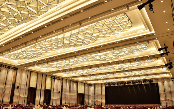 Zhongshan City Neues Design Rechteckiges geometrisches Muster LED-Lampe Aluminium-Körper Kronleuchter Geeignet für Restaurant Restaurant Projekt