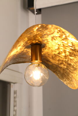 Handgeschmiedete Metall-French-Bowler-Hut-Kronleuchter mit breiter Krempe, robuster, eleganter, solider Metall-Kronleuchter